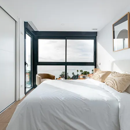 Moderno Frente Al Mar Lighthouse Apartment
