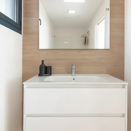 Moderno Frente Al Mar Lighthouse Αλικάντε